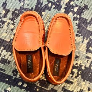 Josmo Loafer Driving shoe for toddler boys. Size 8.
